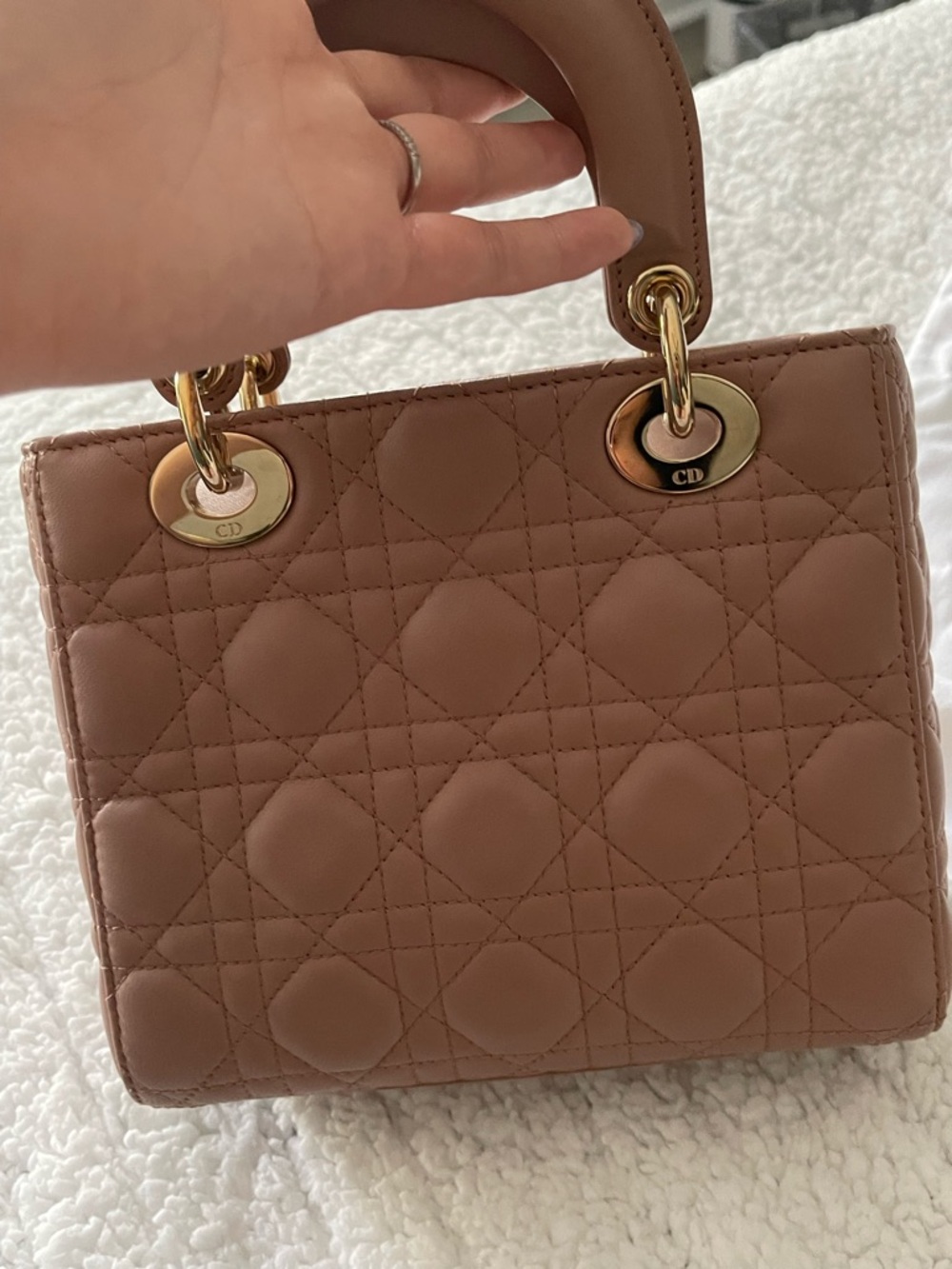 Dior abc Lady Dior Fard small Quilted Leather Top-Handle Bag - Picture 4 of 16